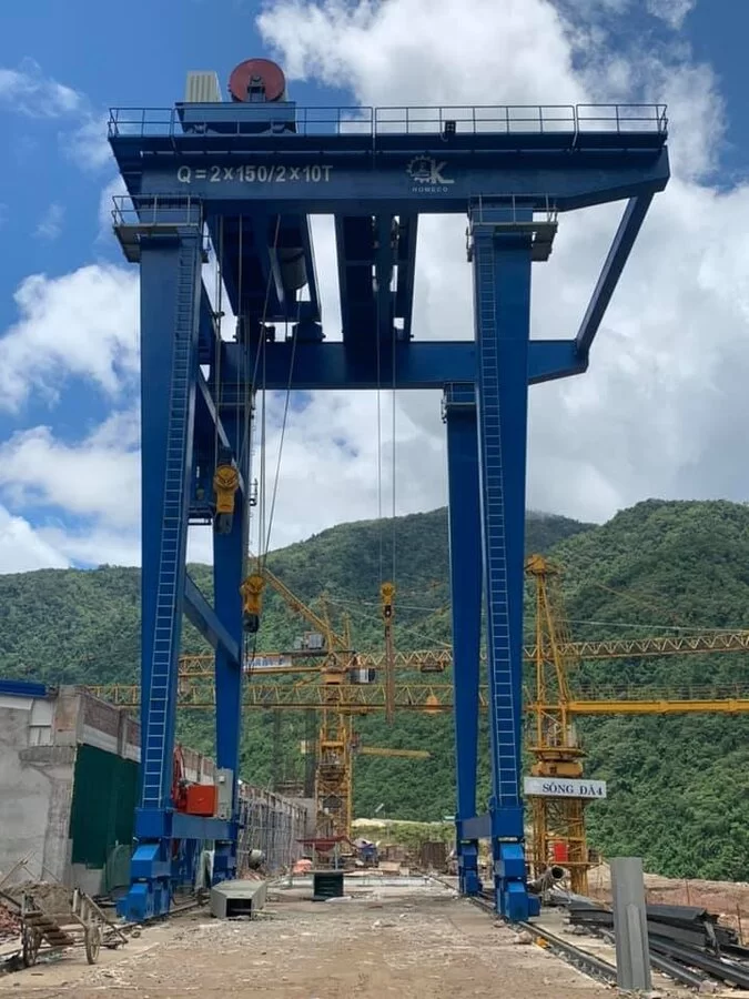 CỔNG TRỤC DẦM ĐÔI