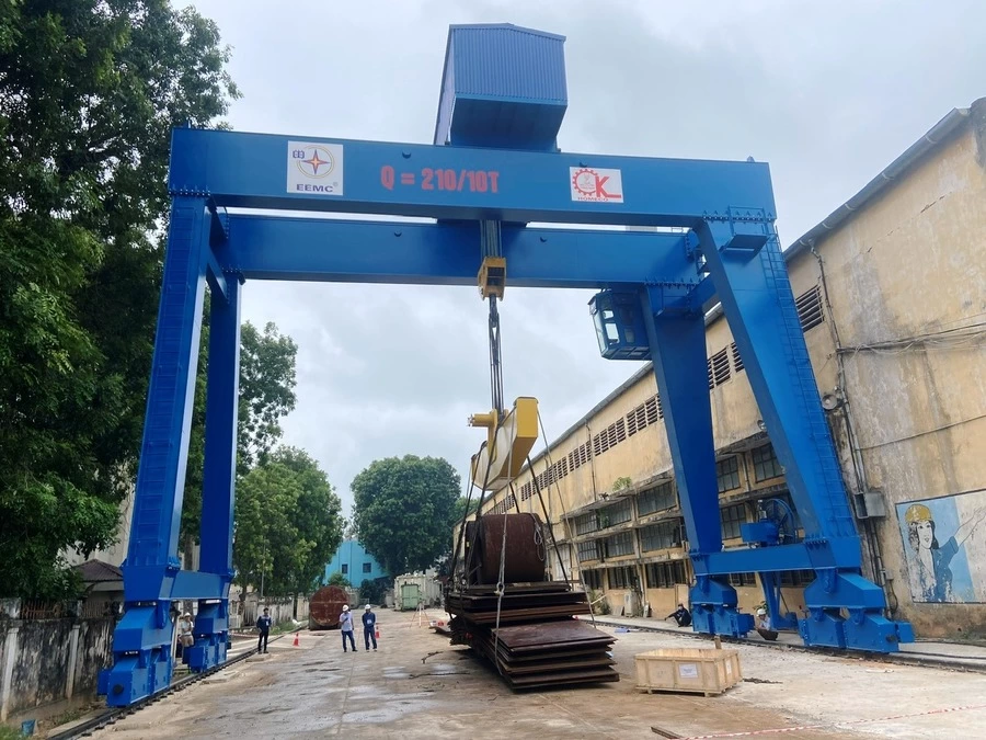 CỔNG TRỤC DẦM ĐƠN